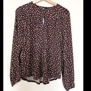 Loft blouse size small never worn tags still on!